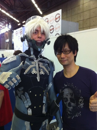 Illustration for article titled Metal Gear Solid Creator Poses With Cosplayers